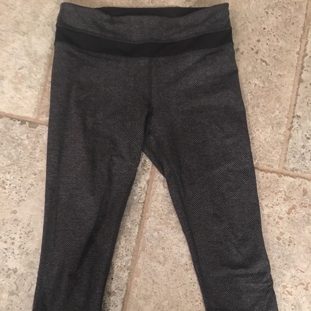 Lululemon crops 6